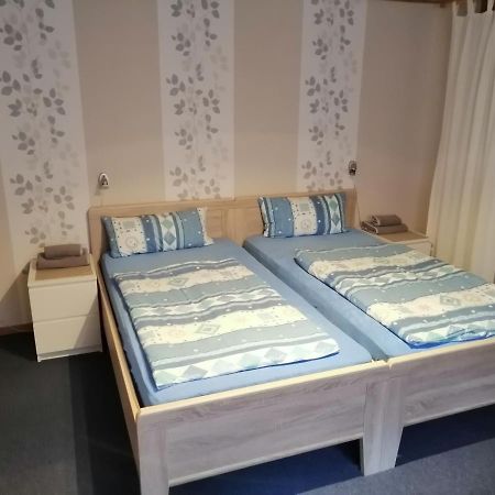 Ferienappartement Persang GbR Eppenbrunn Buitenkant foto